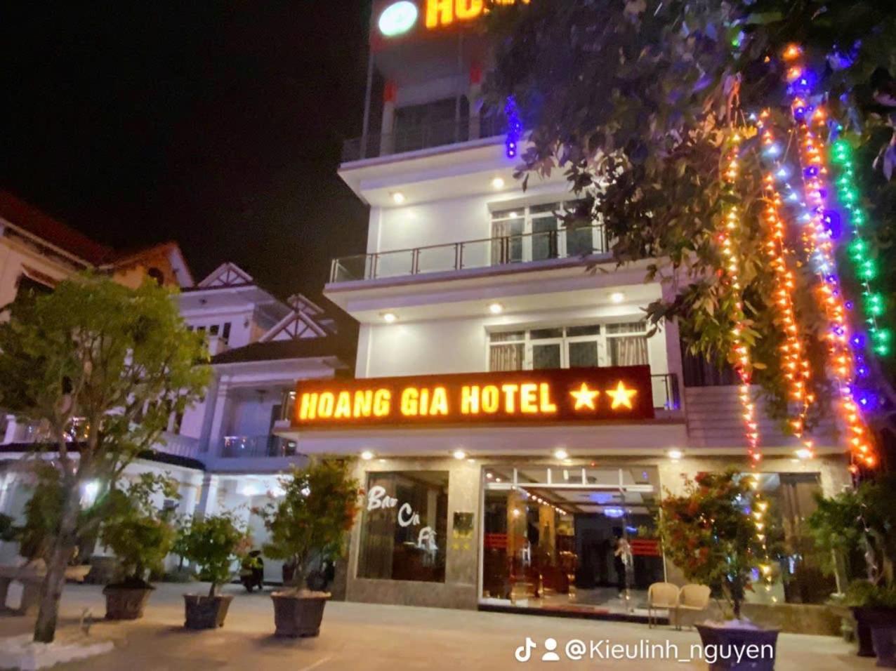 ホテル Khach San Hoang Gia 2 ラオカイ エクステリア 写真
